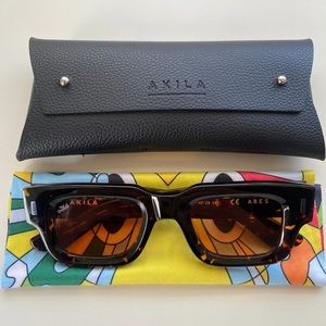 Akila Ares summer fashion Sunglasses